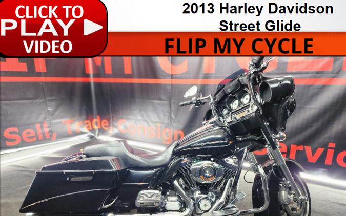 2013 Harley-Davidson® FLHXI