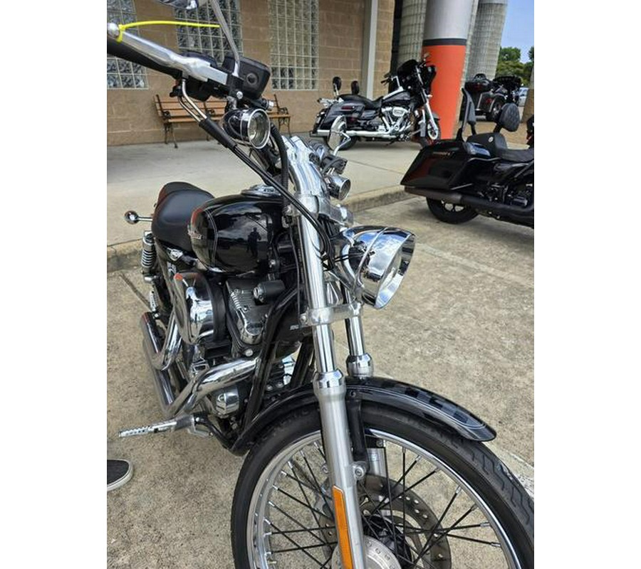 2007 Harley-Davidson® XL1200C - Sportster® 1200 Custom