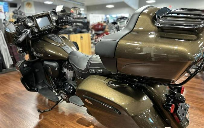 2023 Indian Motorcycle® Roadmaster® Dark Horse® Bronze Pearl Metallic