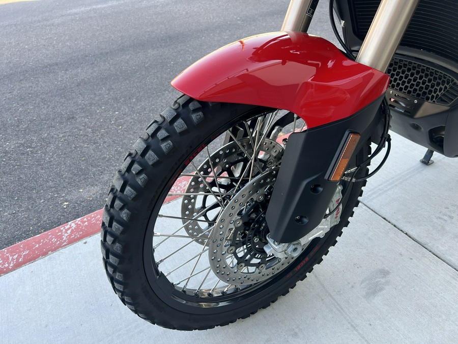 2024 MV AGUSTA ENDURO VELOCE DEMO - D000607F