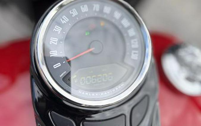 2022 Harley-Davidson® FLHCS - Heritage Classic 114