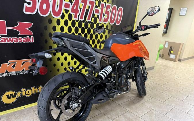 2025 KTM Duke 250