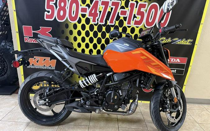 2025 KTM Duke 250
