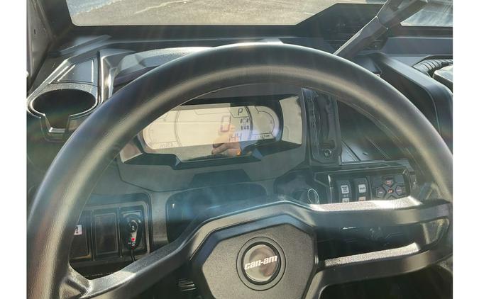 2023 Can-Am DEFENDER MAX XMR HD10