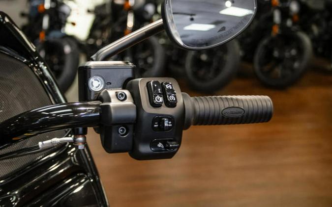 2026 Indian Pursuit Dark Horse 112 Black Smoke