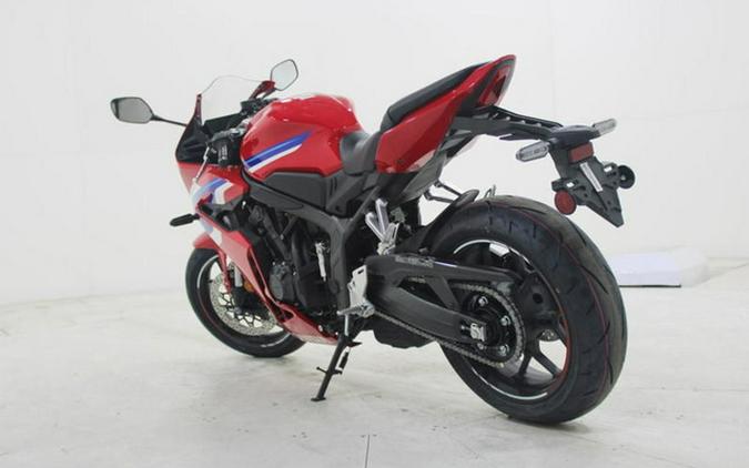 2026 Honda CBR650R E-Clutch