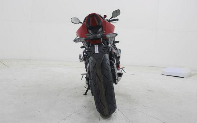 2026 Honda CBR650R E-Clutch