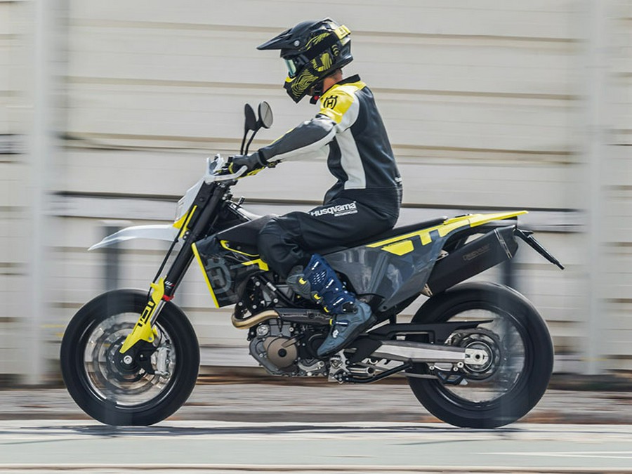 2023 Husqvarna 701 Supermoto