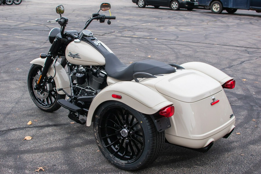 2023 Harley-Davidson Freewheeler