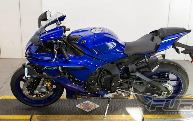 2025 Yamaha YZF R1