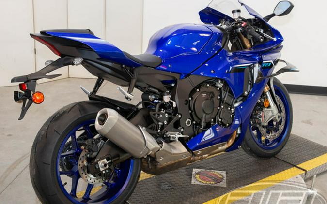 2025 Yamaha YZF R1