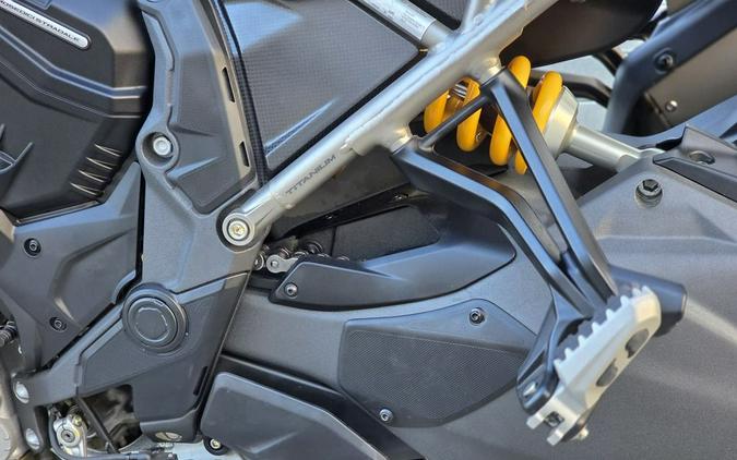 2024 Ducati Multistrada V4 RS