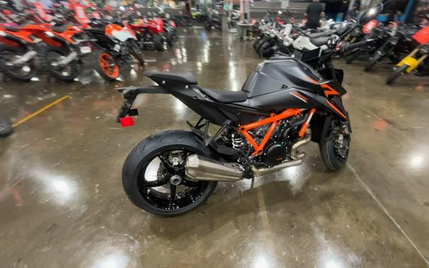 2026 KTM 1390 SUPER DUKE R EVO