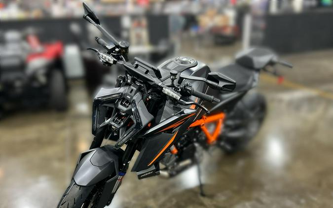 2026 KTM 1390 SUPER DUKE R EVO