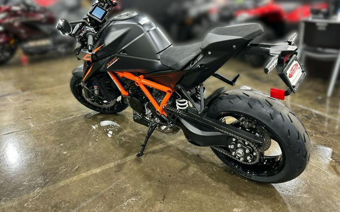 2026 KTM 1390 SUPER DUKE R EVO