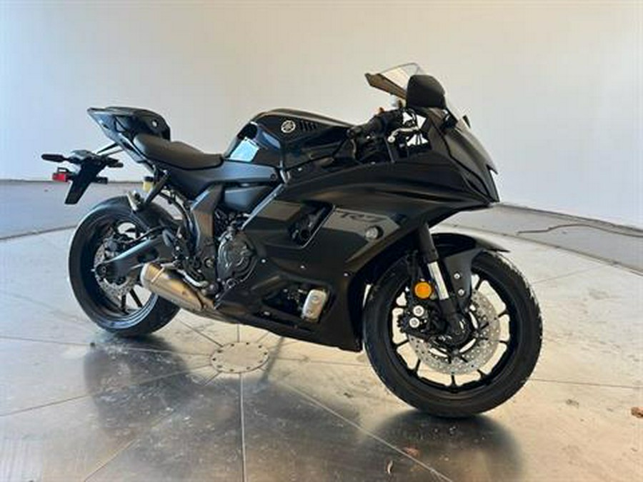 2025 Yamaha YZF-R7