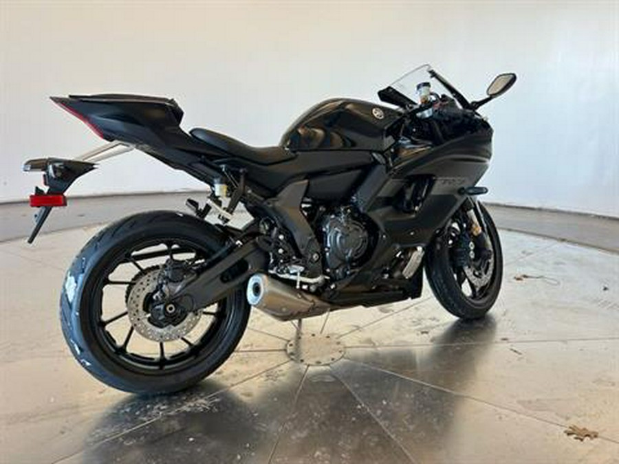 2025 Yamaha YZF-R7