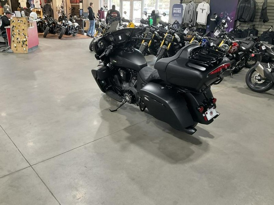 2025 Indian Motorcycle® Challenger® Limited Black Metallic