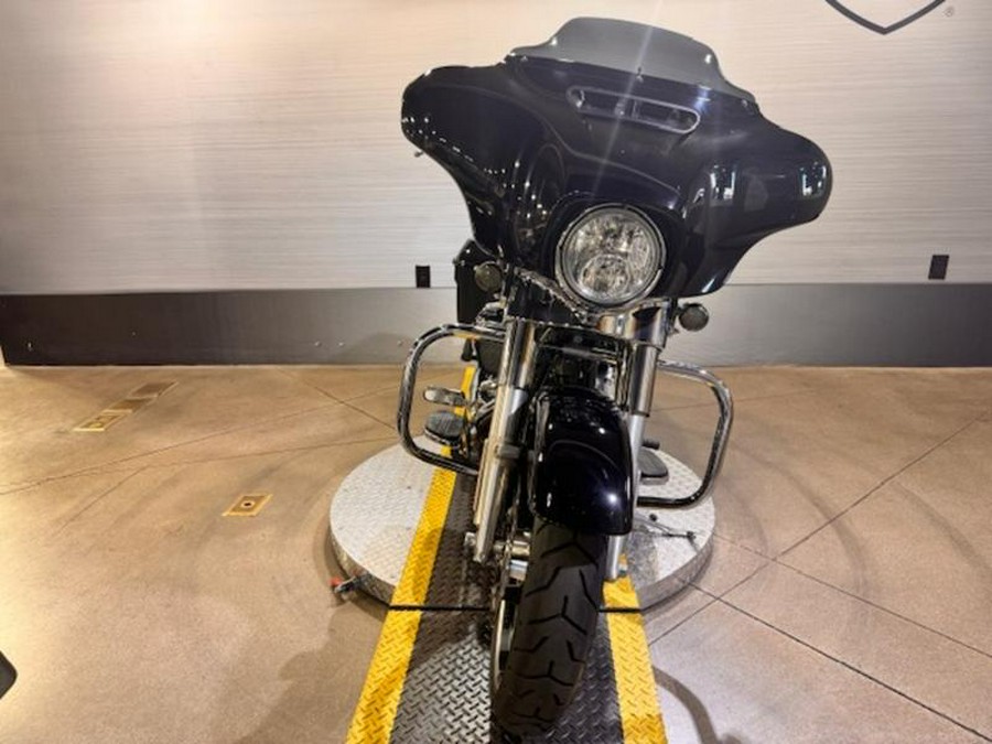 2017 Harley-Davidson® FLHX - Street Glide®