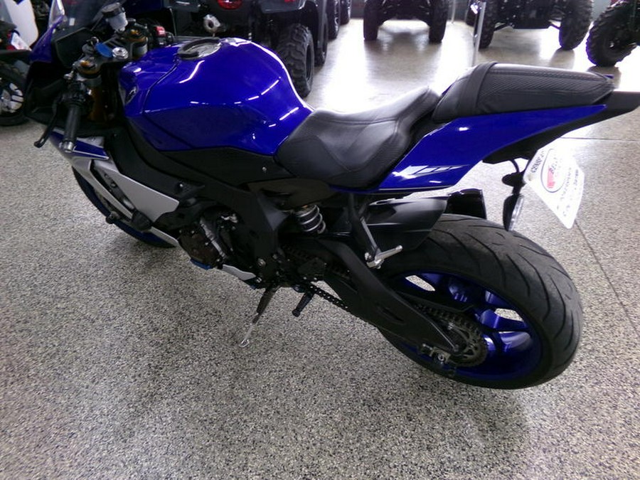 2015 Yamaha YZF-R1