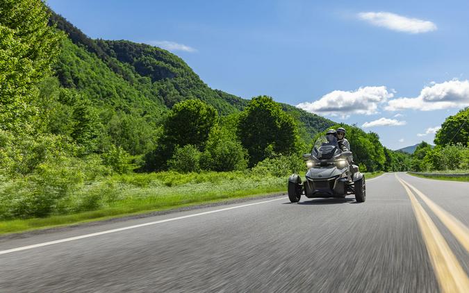 2027 Can-Am Spyder RT Sea-to-Sky