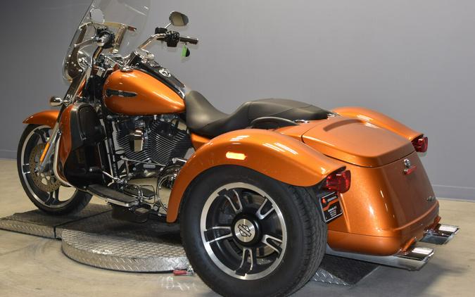 2015 Harley-Davidson Freewheeler