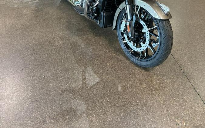 2026 Indian Motorcycle® Challenger® Limited 112 Nara Bronze Metallic