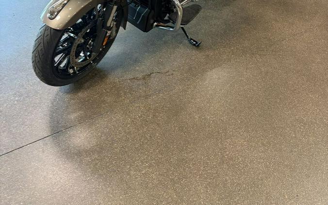 2026 Indian Motorcycle® Challenger® Limited 112 Nara Bronze Metallic