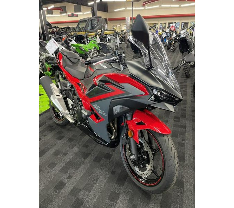 2024 Kawasaki Ninja® 500 KRT Edition SE ABS