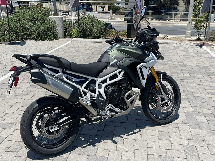 2024 Triumph Tiger 900 Rally Pro Matt Khaki Green / Matt Phantom Black