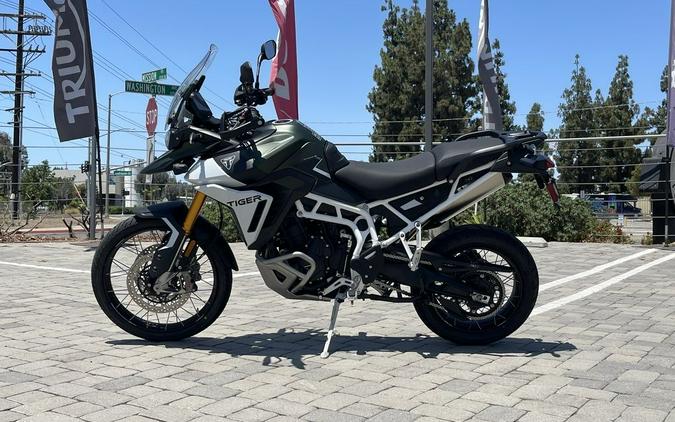 2024 Triumph Tiger 900 Rally Pro Matt Khaki Green / Matt Phantom Black