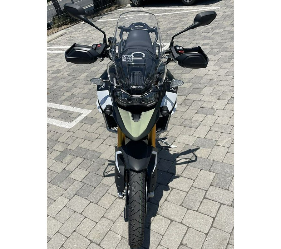 2024 Triumph Tiger 900 Rally Pro Matt Khaki Green / Matt Phantom Black