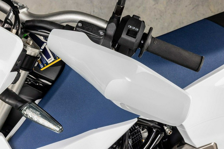2027 Husqvarna Enduro 701