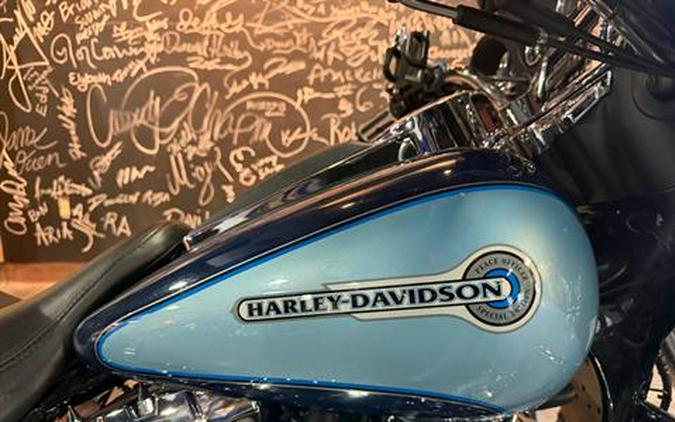 2005 Harley-Davidson FLHTCUI Ultra Classic® Electra Glide® Peace Officer Special Edition