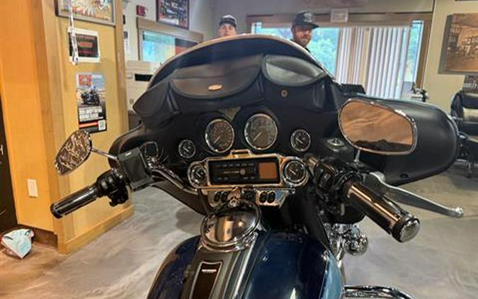 2005 Harley-Davidson FLHTCUI Ultra Classic® Electra Glide® Peace Officer Special Edition