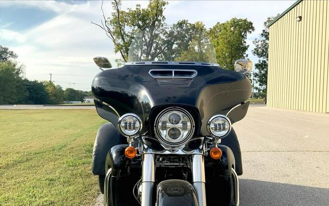 2018 Harley-Davidson® FLHTCUTG - Tri Glide® Ultra