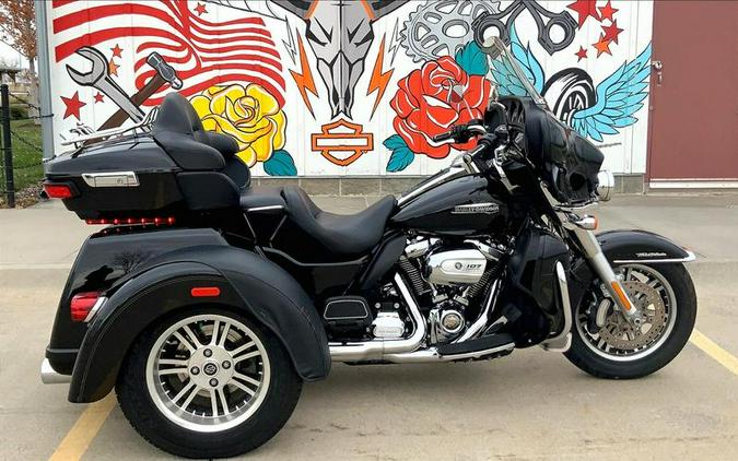 2018 Harley-Davidson® FLHTCUTG - Tri Glide® Ultra