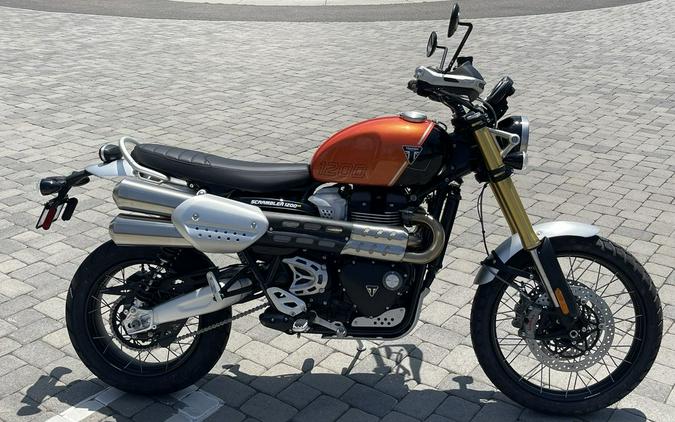 2024 Triumph Scrambler 1200 XE Baja Orange / Phantom Black