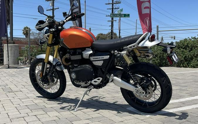 2024 Triumph Scrambler 1200 XE Baja Orange / Phantom Black