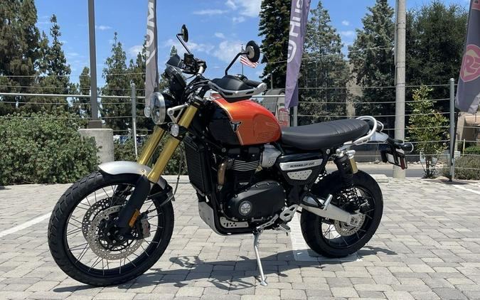 2024 Triumph Scrambler 1200 XE Baja Orange / Phantom Black