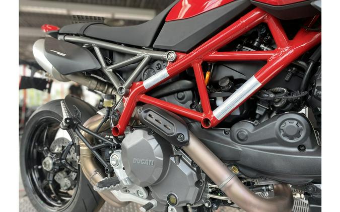 2025 Ducati Hypermotard 950