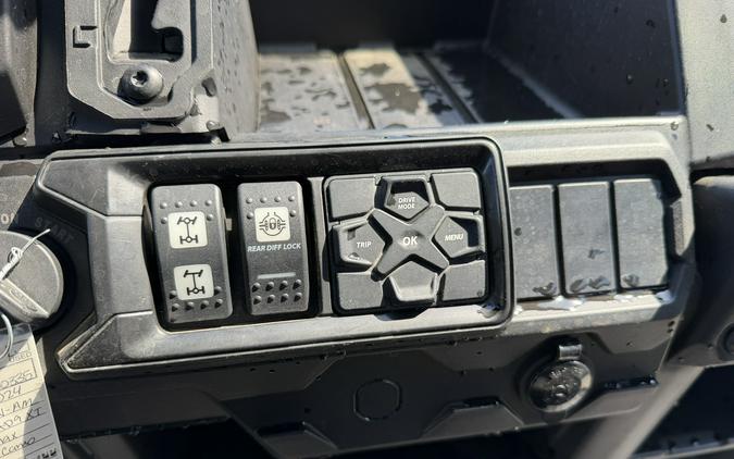 2024 Can-Am Defender MAX XT HD9
