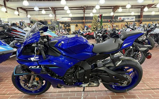 2026 Yamaha YZF-R1