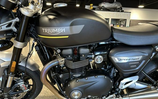 2022 Triumph SPEED TWIN 1200 BASE