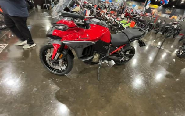 2026 Ducati MULTISTRADA V4