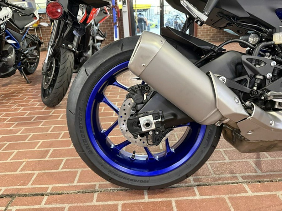 2026 YAMAHA YZF-R1