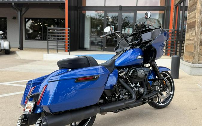 2024 Harley-Davidson® Road Glide® Blue Burst - Black Finish