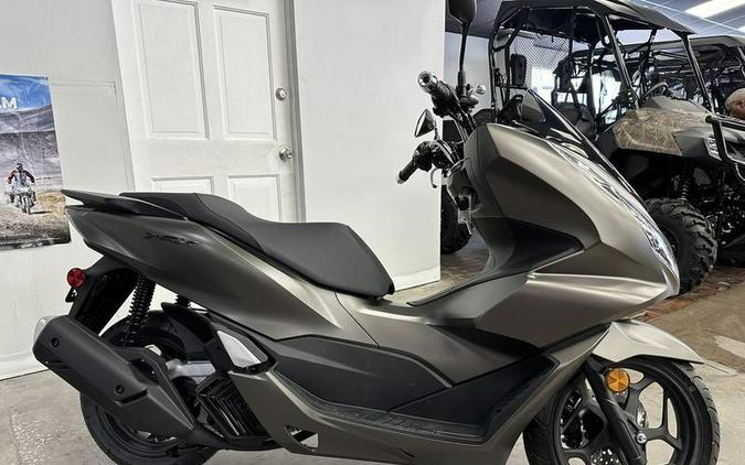 2024 Honda® PCX