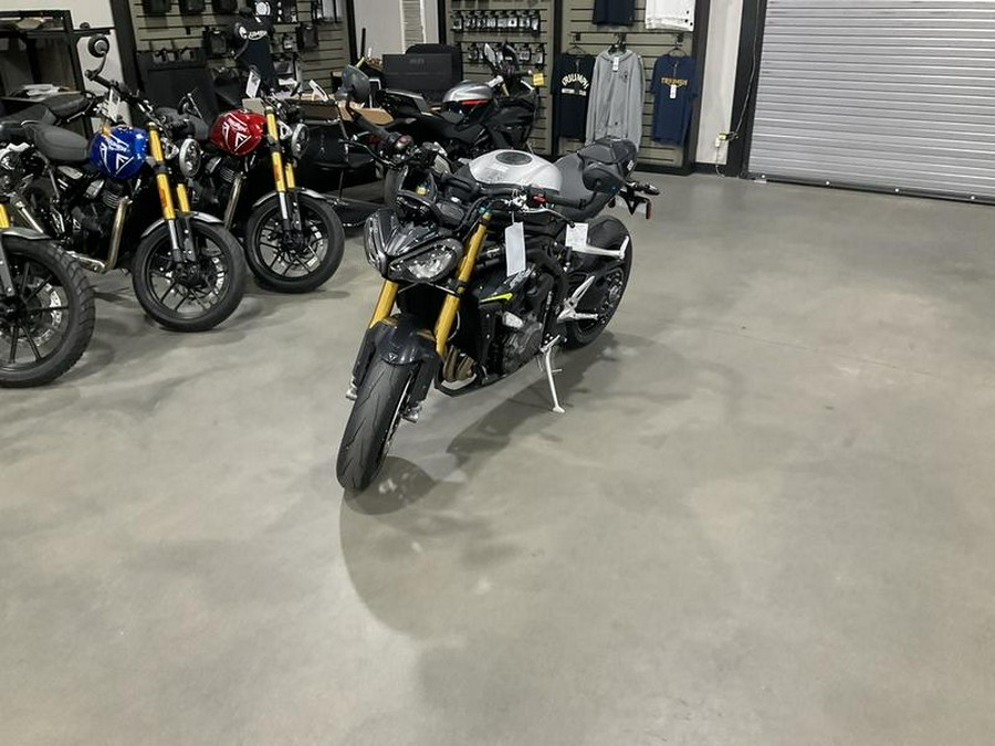 2025 Triumph Speed Triple 1200 RS Jet Black