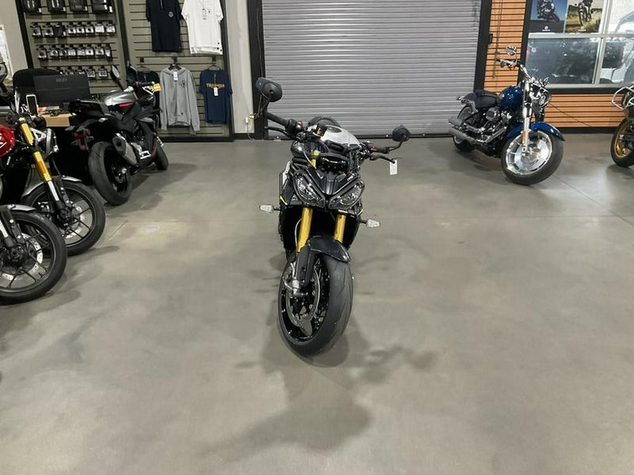 2025 Triumph Speed Triple 1200 RS Jet Black